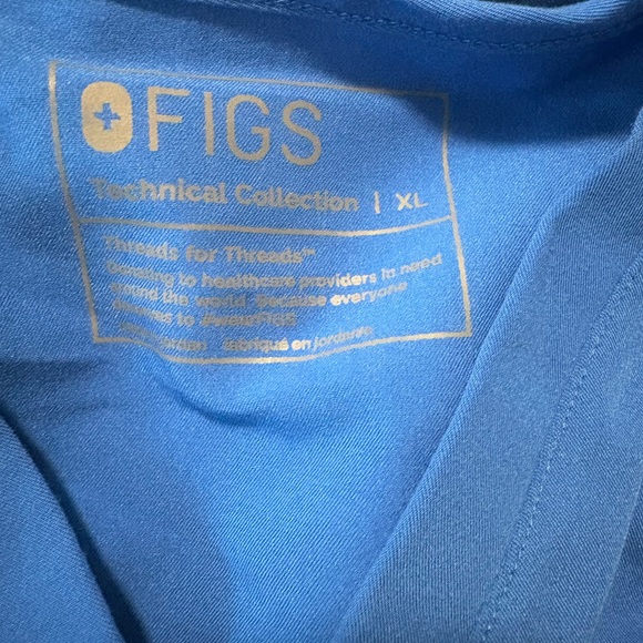 Figs women/or unisex Vibrant Blue scrubs set Joggers/wide leg. like new - Picture 4 of 6